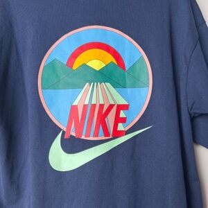 Nike Short Sleeve Adult Unisex Blue T-Shirt Logo and Mountain Sun Scene Medium